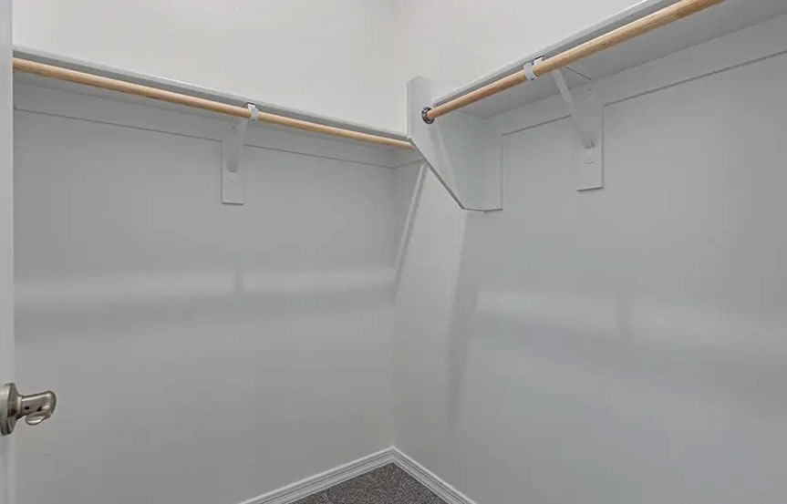 Richmond American Alamar 12022 W Marguerite Ave Closet2