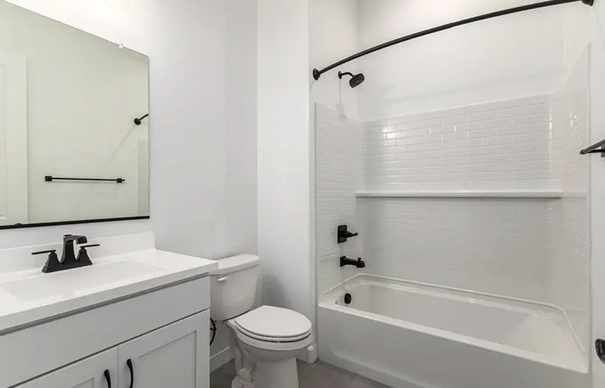 11662 W Luxton Ln Bath3