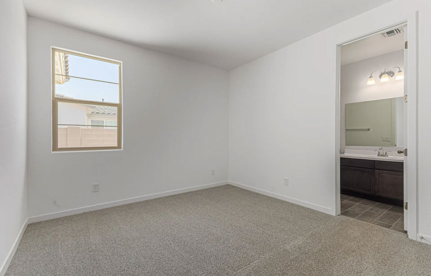 12361 W Parkway Ln Bed3