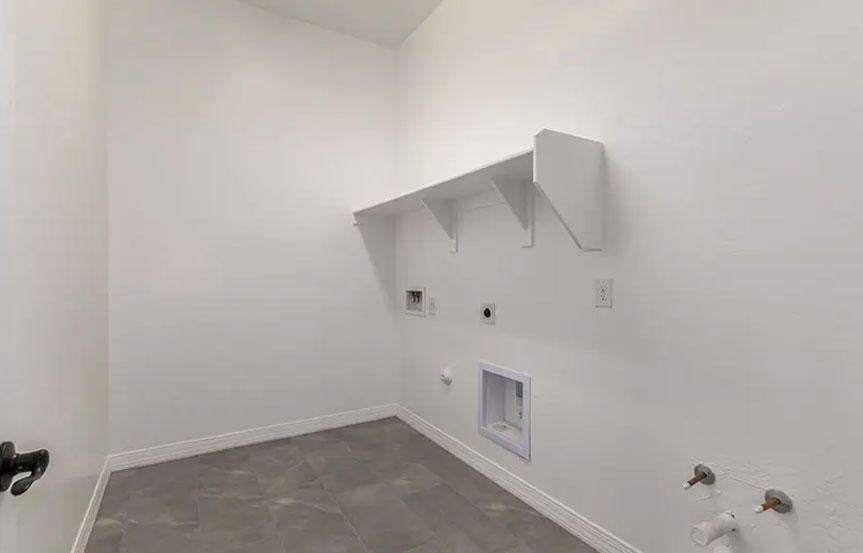 11662 W Luxton Ln Laundry