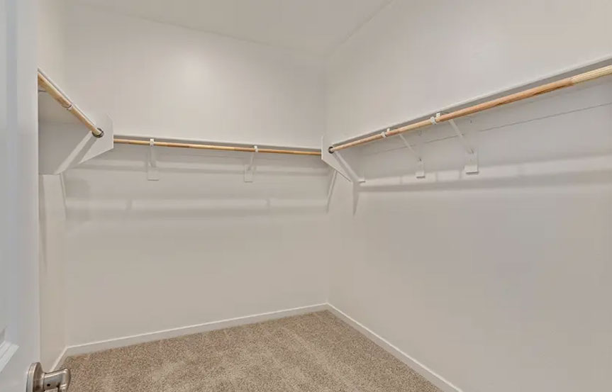 Richmond American Alamar 12358 W Margeurite Ave Closet