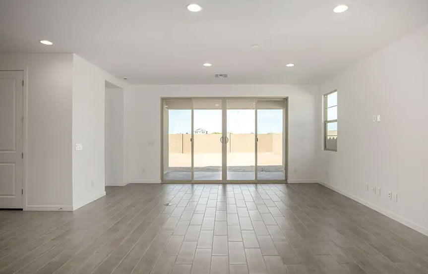 12368 W Parkway Ln Family2