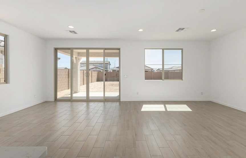 12365 W Parkway Ln Living