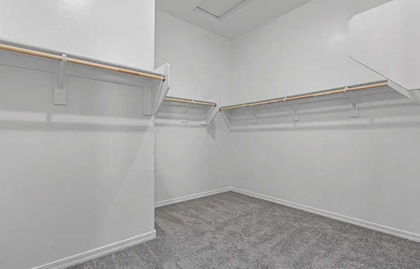 Richmond American Alamar 12022 W Marguerite Ave Closet