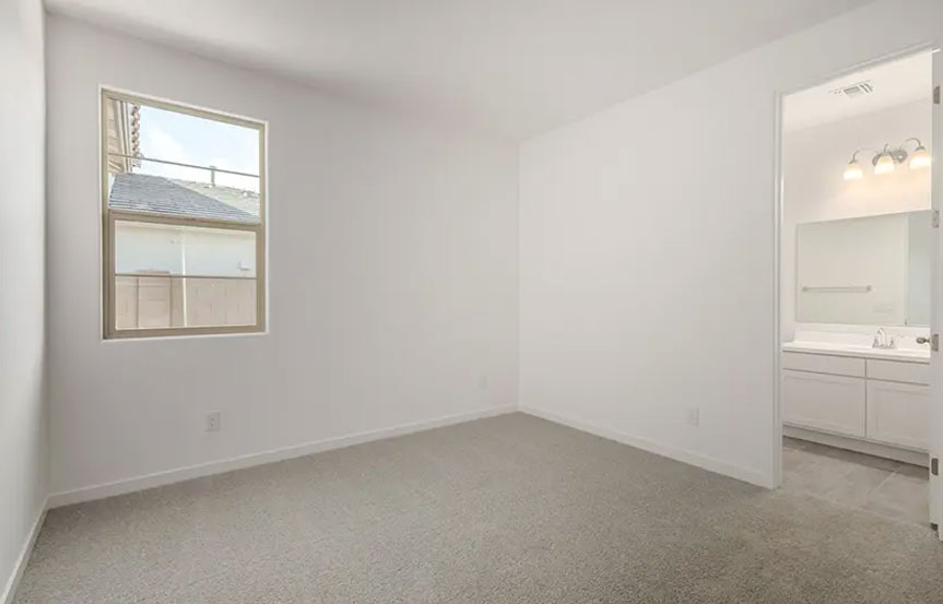 12368 W Parkway Ln Bed2