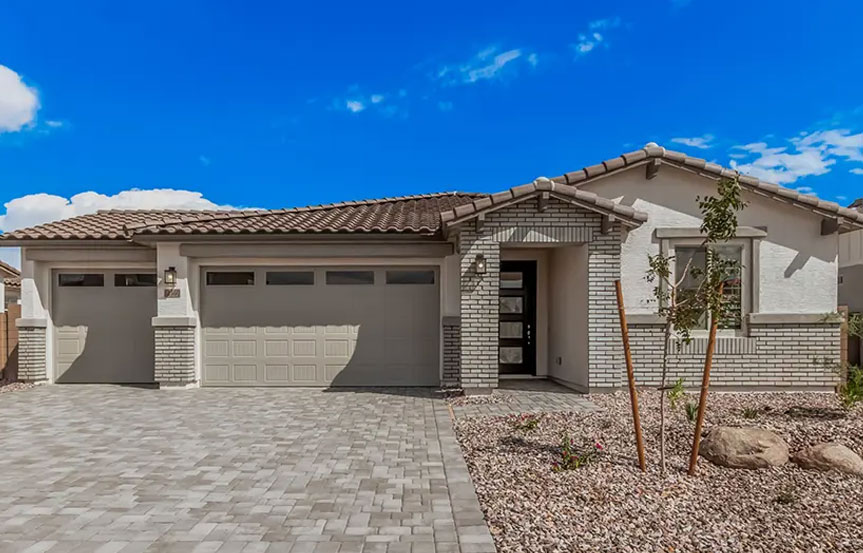 12360 W Parkway Ln Exterior