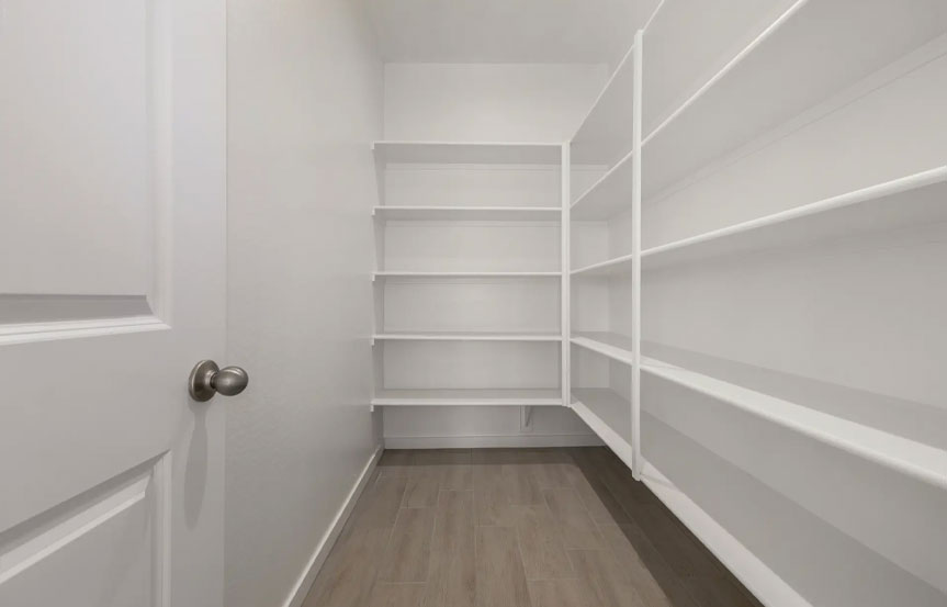 12365 W Parkway Ln Pantry2